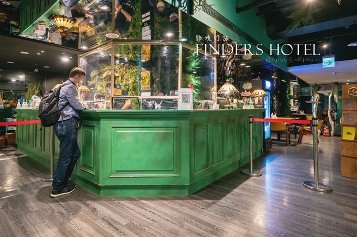 走進魔幻森林!台北「親子飯店」打卡超萌白色小鹿,還能預約專屬遊戲區 走進魔幻森林!台北「親子飯店」打卡超萌白色小鹿,還能預約專屬遊戲區