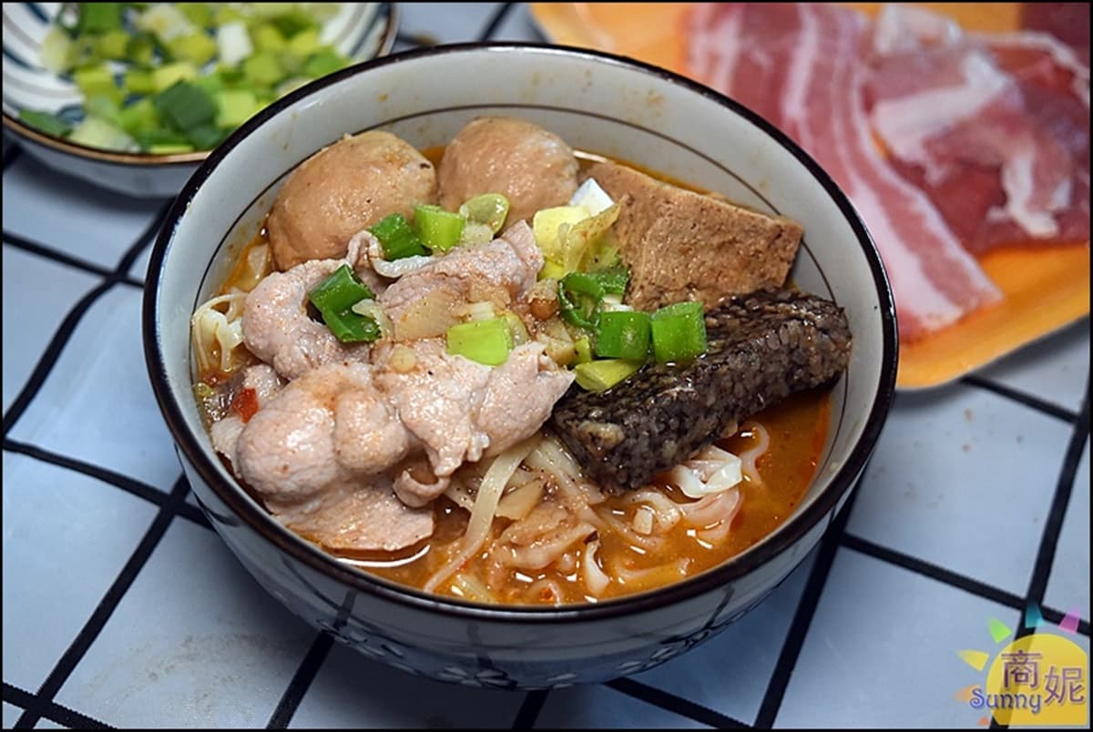 被冰店耽誤的麻辣鍋!純中藥提煉湯底宅配免排隊,100%鴨血口感像果凍 被冰店耽誤的麻辣鍋!純中藥提煉湯底宅配免排隊,100%鴨血口感像果凍