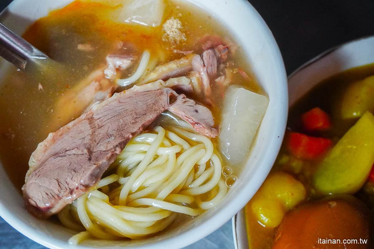 全台5家50年起跳肉羹:濃郁蒜香湯頭、咖哩飯搭鴨肉羹、新莊廟街祕店 全台5家50年起跳肉羹:濃郁蒜香湯頭、咖哩飯搭鴨肉羹、新莊廟街祕店
