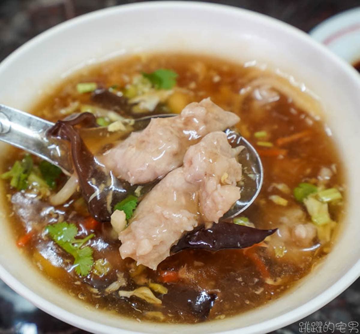 全台5家50年起跳肉羹:濃郁蒜香湯頭、咖哩飯搭鴨肉羹、新莊廟街祕店 全台5家50年起跳肉羹:濃郁蒜香湯頭、咖哩飯搭鴨肉羹、新莊廟街祕店