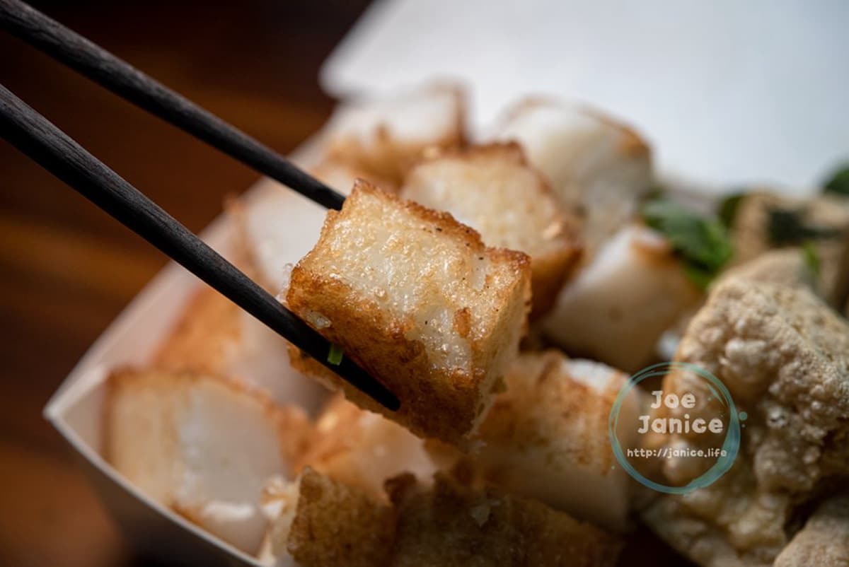 台東排隊小吃!必點客製化臭豆腐+純米蘿蔔糕,搭自製醬料、高山泡菜超唰嘴 台東排隊小吃!必點客製化臭豆腐+純米蘿蔔糕,搭自製醬料、高山泡菜超唰嘴