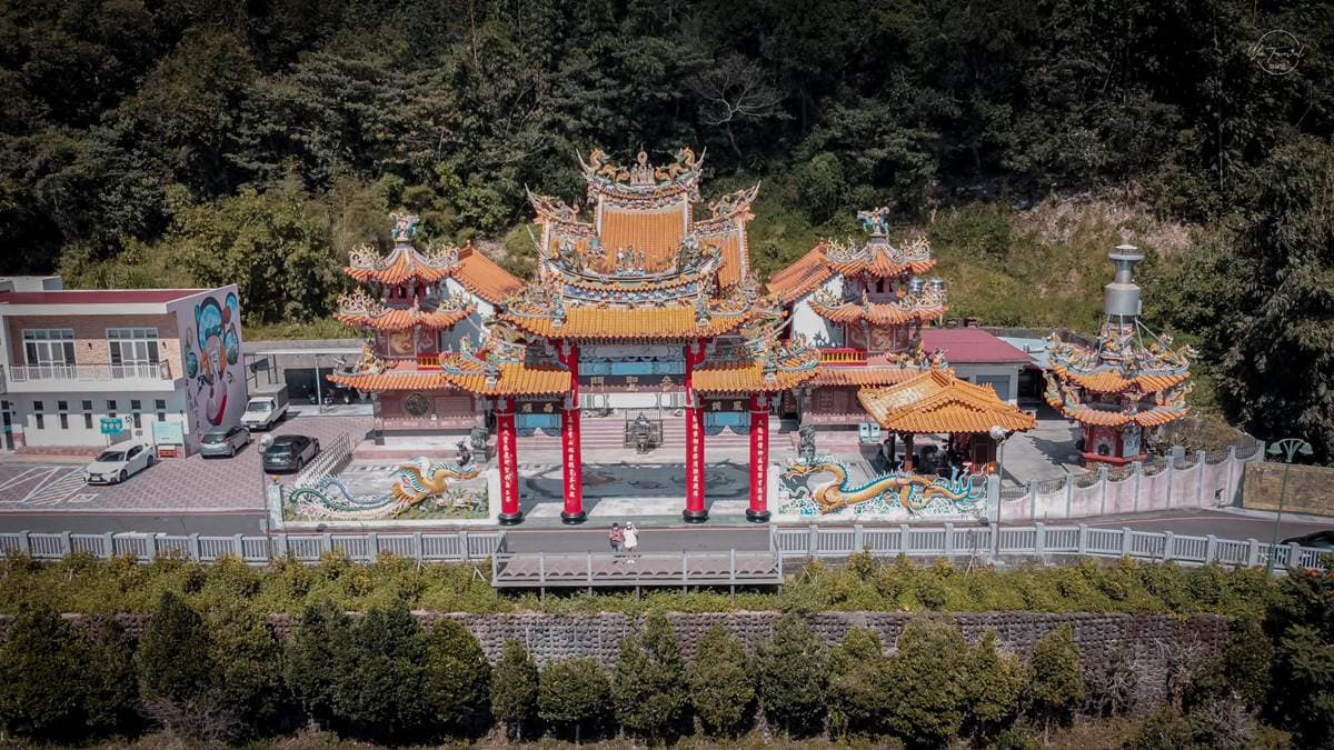 年前拼脫單!南投超靈驗「祕境月老廟」內行人才知,求姻緣還能賞日月潭美景 年前拼脫單!南投超靈驗「祕境月老廟」內行人才知,求姻緣還能賞日月潭美景