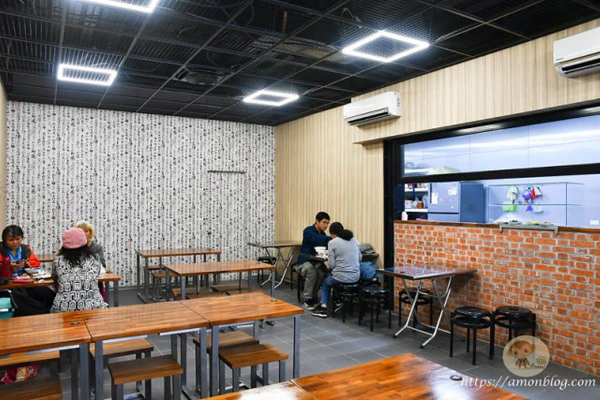 五星級主廚掌廚!「超豪邁鴨片飯」1碗只要50元,帶皮鴨肉至少5片以上 五星級主廚掌廚!「超豪邁鴨片飯」1碗只要50元,帶皮鴨肉至少5片以上
