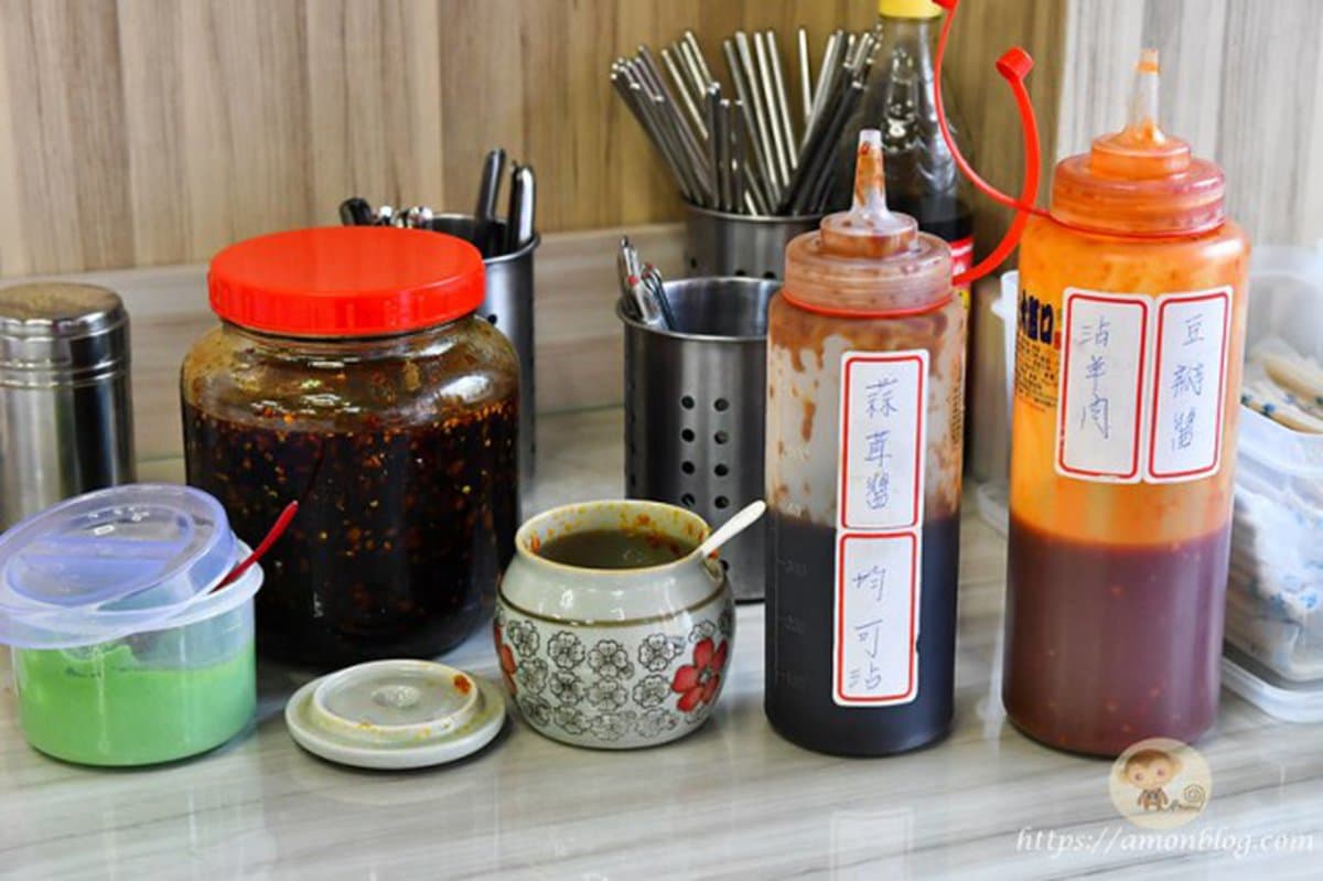 五星級主廚掌廚!「超豪邁鴨片飯」1碗只要50元,帶皮鴨肉至少5片以上 五星級主廚掌廚!「超豪邁鴨片飯」1碗只要50元,帶皮鴨肉至少5片以上