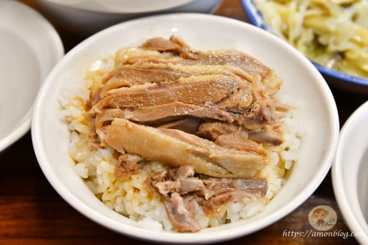 五星級主廚掌廚!「超豪邁鴨片飯」1碗只要50元,帶皮鴨肉至少5片以上 五星級主廚掌廚!「超豪邁鴨片飯」1碗只要50元,帶皮鴨肉至少5片以上