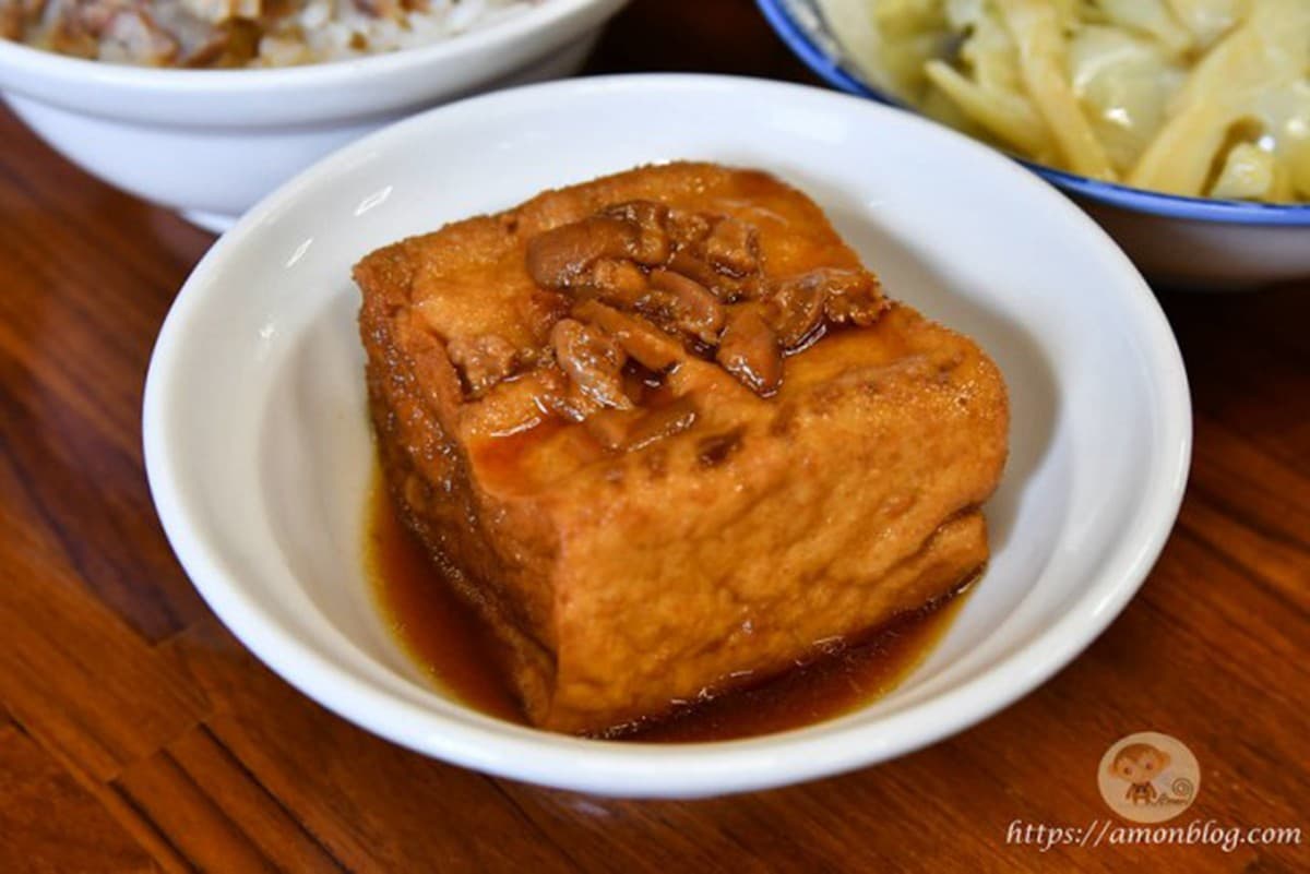 五星級主廚掌廚!「超豪邁鴨片飯」1碗只要50元,帶皮鴨肉至少5片以上 五星級主廚掌廚!「超豪邁鴨片飯」1碗只要50元,帶皮鴨肉至少5片以上