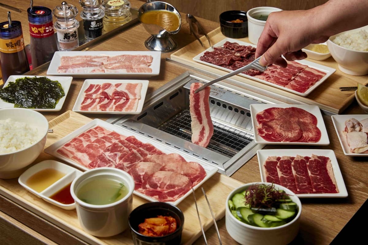 只有1天!燒肉LIKE爽嗑「100元牛五花套餐」,再享100元加購松阪豬 只有1天!燒肉LIKE爽嗑「100元牛五花套餐」,再享100元加購松阪豬
