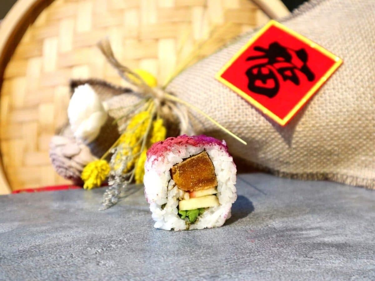 全台獨創花壽司專門店!虎年限定「港式甜點花壽司」,烏魚子、蘋果也包進去 全台獨創花壽司專門店!虎年限定「港式甜點花壽司」,烏魚子、蘋果也包進去
