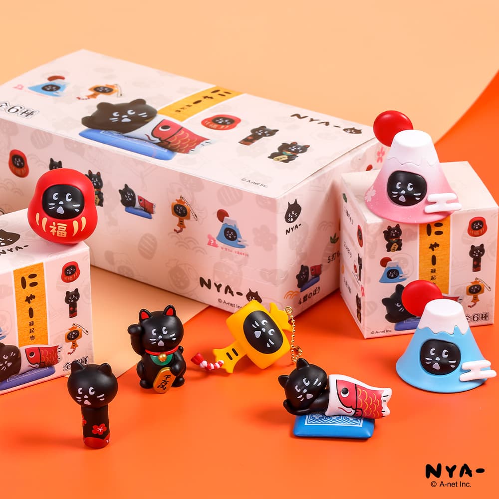 黑貓NYA-富士山超搶手!日本獨家「緣起物公仔」幫開運,木芥子還能當印章 黑貓NYA-富士山超搶手!日本獨家「緣起物公仔」幫開運,木芥子還能當印章