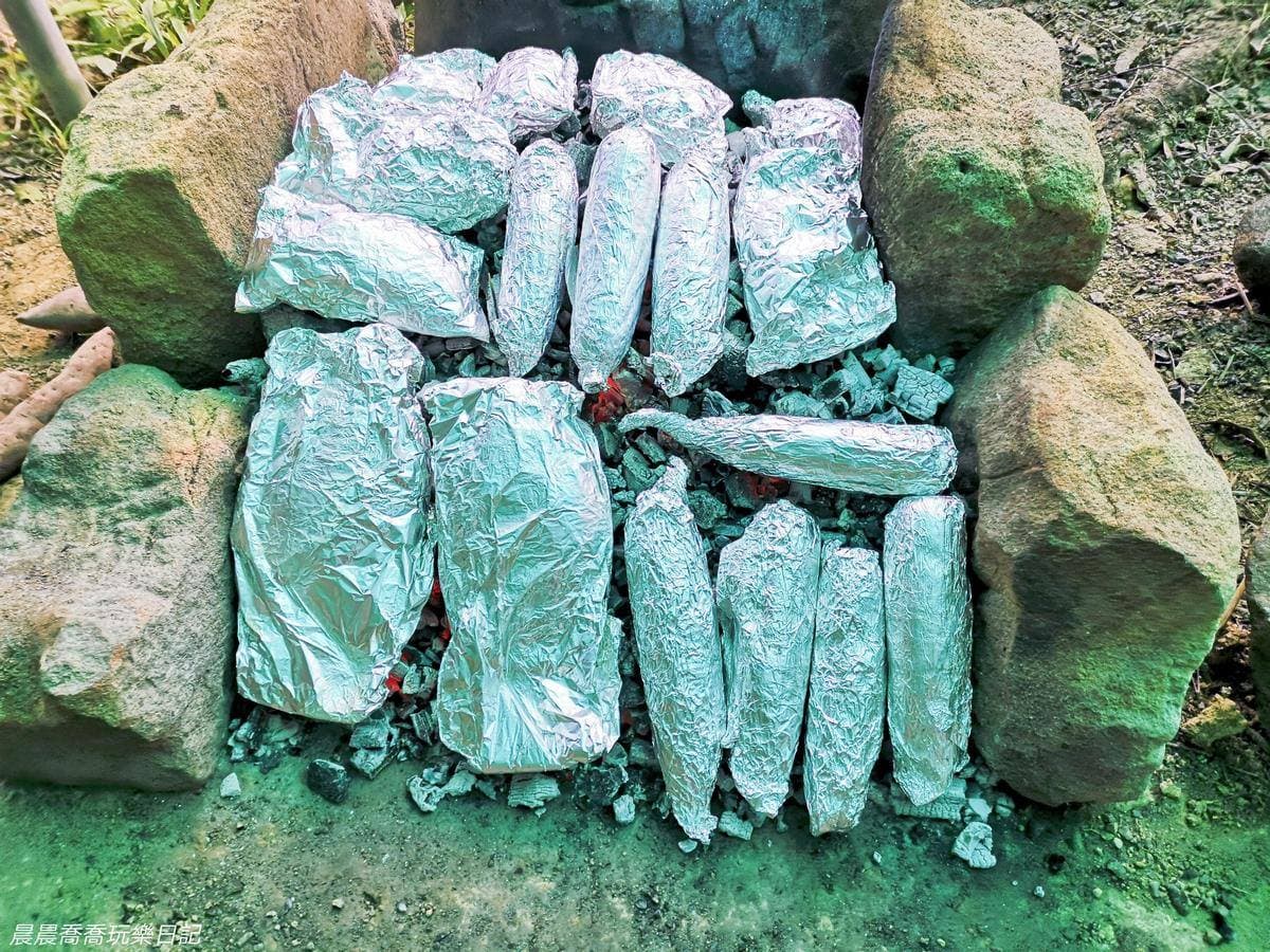 玩整天也不膩!台北「親子農場」體驗焢窯+挖地瓜,還能採草莓、蘿蔔糕DIY 玩整天也不膩!台北「親子農場」體驗焢窯+挖地瓜,還能採草莓、蘿蔔糕DIY