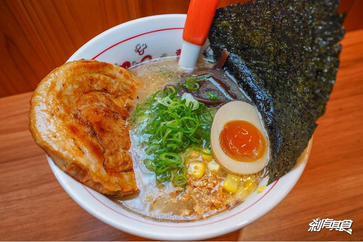 日限量5碗!「金箔+魚子醬+鵝肝」挑戰全台最奢華拉麵,肉控必點巨無霸肋排 日限量5碗!「金箔+魚子醬+鵝肝」挑戰全台最奢華拉麵,肉控必點巨無霸肋排