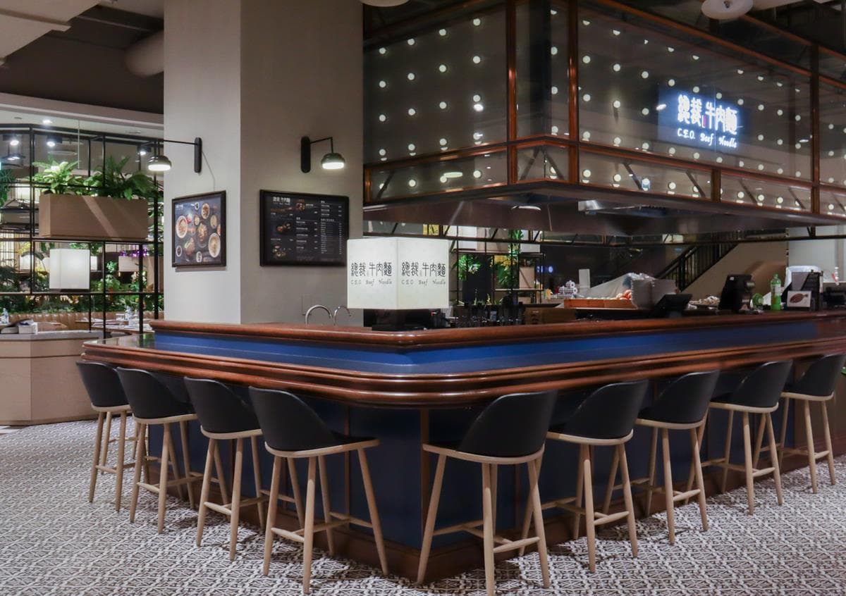 總裁牛肉麵回來了!百貨新開店獨家「五寶麵」,一次吃到5種不同牛肉部位 總裁牛肉麵回來了!百貨新開店獨家「五寶麵」,一次吃到5種不同牛肉部位