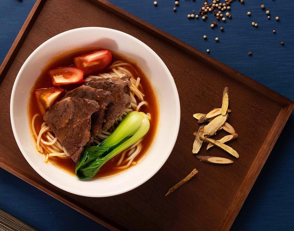 總裁牛肉麵回來了!百貨新開店獨家「五寶麵」,一次吃到5種不同牛肉部位 總裁牛肉麵回來了!百貨新開店獨家「五寶麵」,一次吃到5種不同牛肉部位