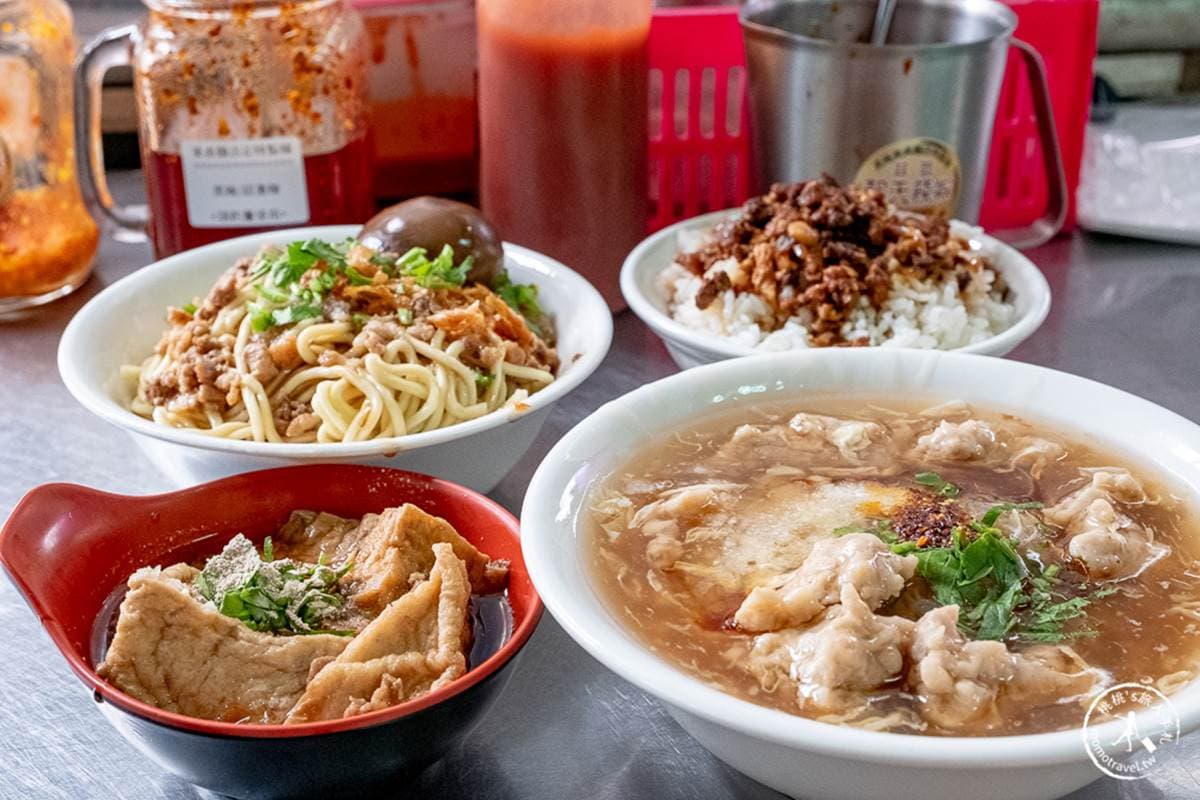 排隊人潮沒斷過!隱藏版麵攤「魚肉羹米粉」Q彈唰嘴,網評4.4星晚來吃不到 排隊人潮沒斷過!隱藏版麵攤「魚肉羹米粉」Q彈唰嘴,網評4.4星晚來吃不到