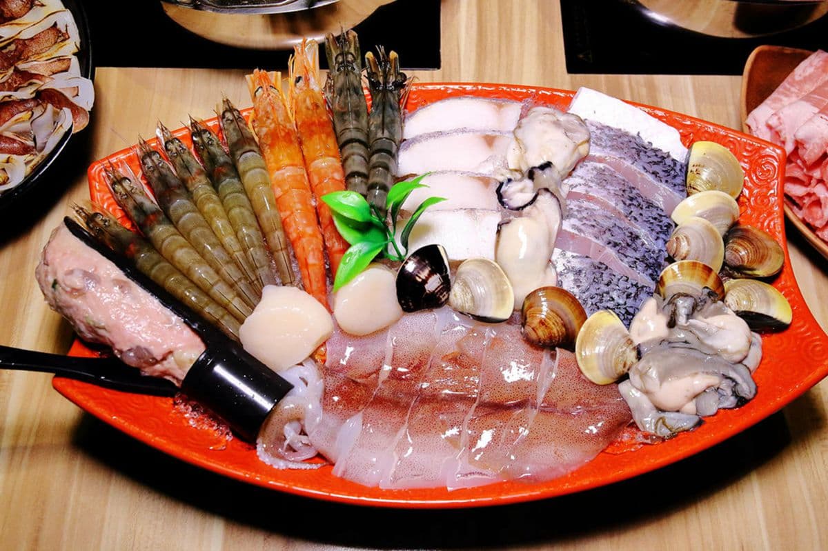 1隻只要88元!桃園高CP值火鍋蝦蛄季開跑,加碼4、5月壽星幾歲就送幾片肉 1隻只要88元!桃園高CP值火鍋蝦蛄季開跑,加碼4、5月壽星幾歲就送幾片肉