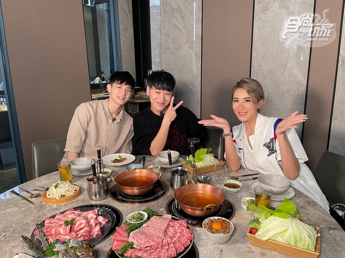 小禎入主《魚肉鄉民》首集開播!小賴帶路吃遍台中,小禎狂摸小鮮肉腹肌嗨翻 小禎入主《魚肉鄉民》首集開播!小賴帶路吃遍台中,小禎狂摸小鮮肉腹肌嗨翻