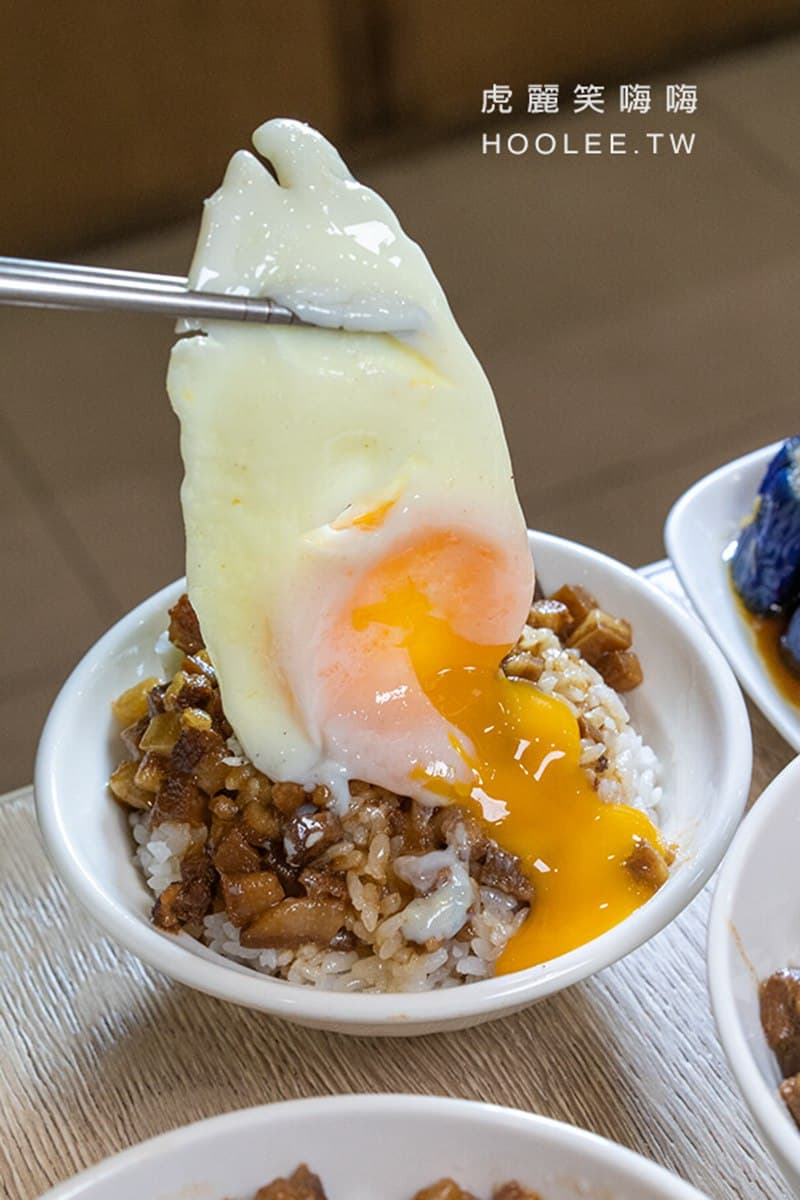 入選高雄十大肉燥飯!傳承50年「腿庫+肉燥」入口即化,搭半熟蛋更犯規 入選高雄十大肉燥飯!傳承50年「腿庫+肉燥」入口即化,搭半熟蛋更犯規