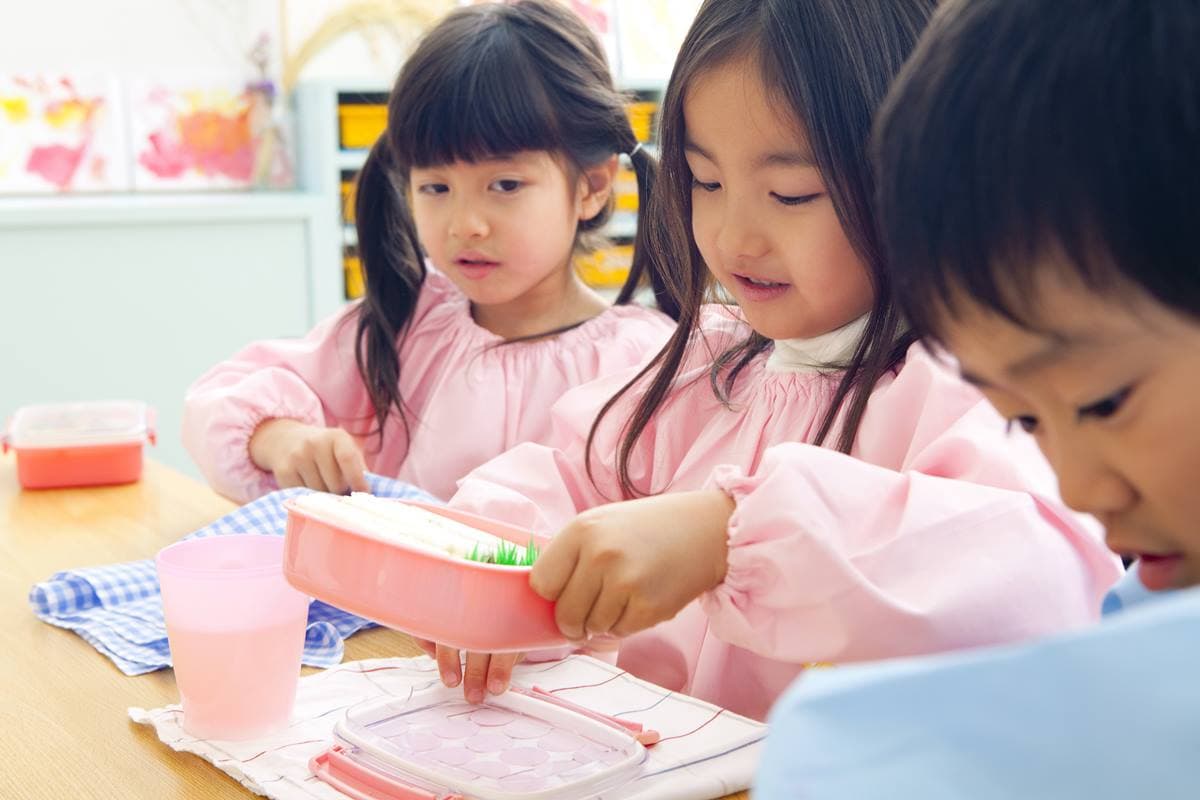 家長注意!兒童打疫苗6大QA:施打年齡、廠牌、各國情況一次看 家長注意!兒童打疫苗6大QA:施打年齡、廠牌、各國情況一次看