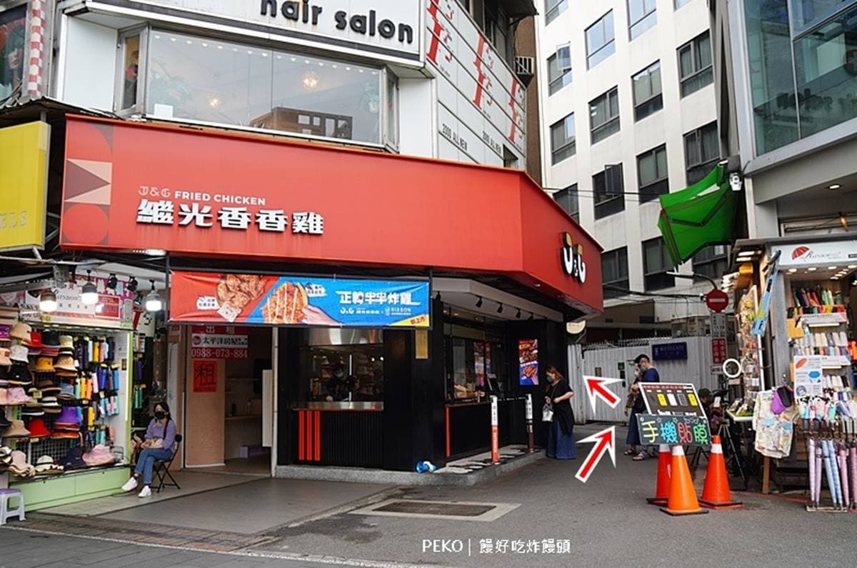 【新開店】炙燒「炸饅頭」吃過沒?牽絲龍蝦口味銅板價就有,現點現炸超唰嘴 【新開店】炙燒「炸饅頭」吃過沒?牽絲龍蝦口味銅板價就有,現點現炸超唰嘴