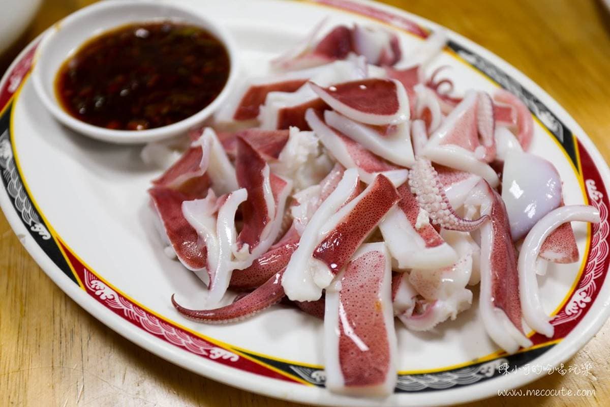 澎湖人的口袋名單!必吃超鮮甜「黑色小管麵線」,野生明蝦肉質Q彈會爆膏 澎湖人的口袋名單!必吃超鮮甜「黑色小管麵線」,野生明蝦肉質Q彈會爆膏