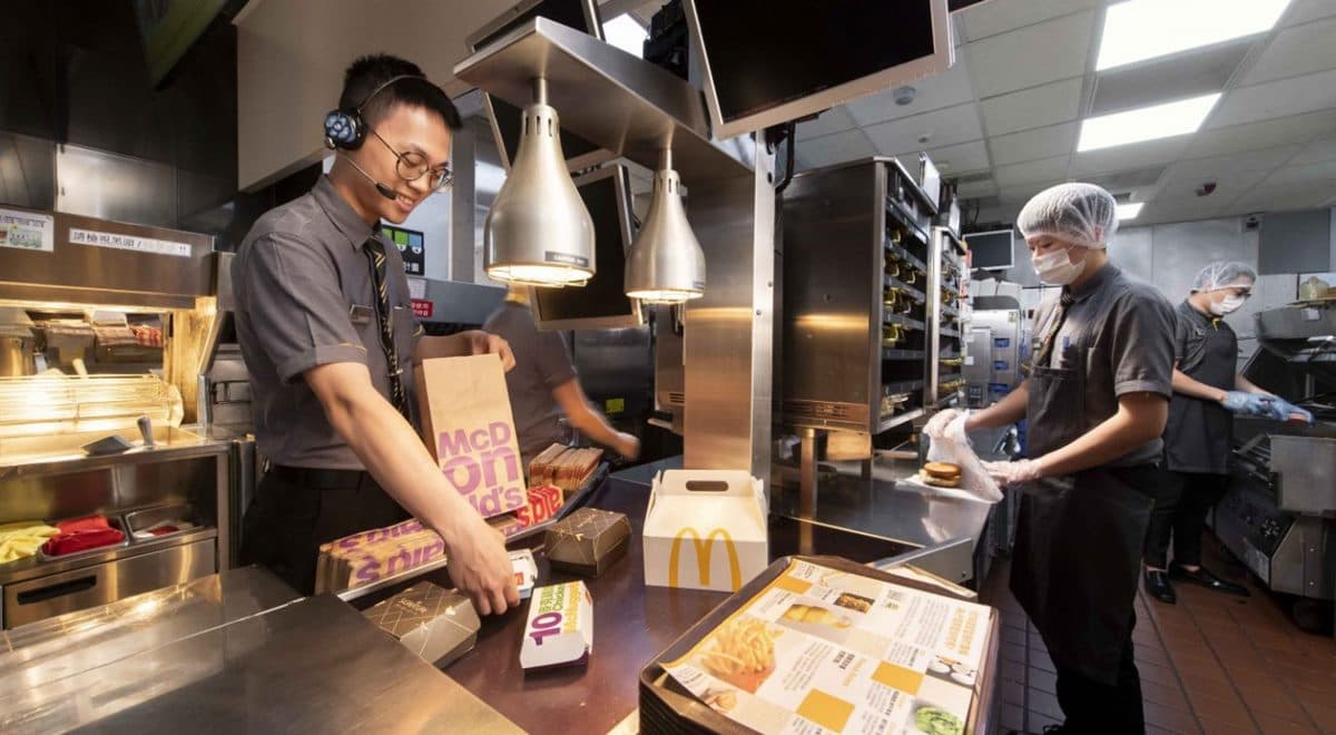 麥當勞飲料杯蓋「4個凸起圓點」大揭密!分別代表不同功能,店員一看就知道 麥當勞飲料杯蓋「4個凸起圓點」大揭密!分別代表不同功能,店員一看就知道