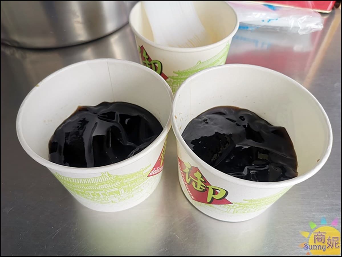 9種配料只要40元!台中「超佛心豆花」網評4.5分,DIY裝料像「冰品自助餐」 9種配料只要40元!台中「超佛心豆花」網評4.5分,DIY裝料像「冰品自助餐」