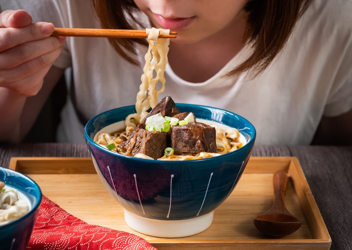 買1餐送1餐!海峽會推3大優惠:爽吃限定無菜單日料、五星級牛肉麵 買1餐送1餐!海峽會推3大優惠:爽吃限定無菜單日料、五星級牛肉麵