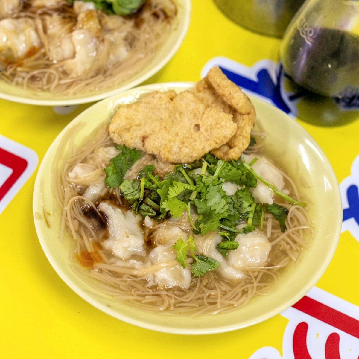 在地人早餐首選!基隆「滿料麵線羹」網評4.2分,獨創「魚羹大腸」Q彈有嚼勁 在地人早餐首選!基隆「滿料麵線羹」網評4.2分,獨創「魚羹大腸」Q彈有嚼勁