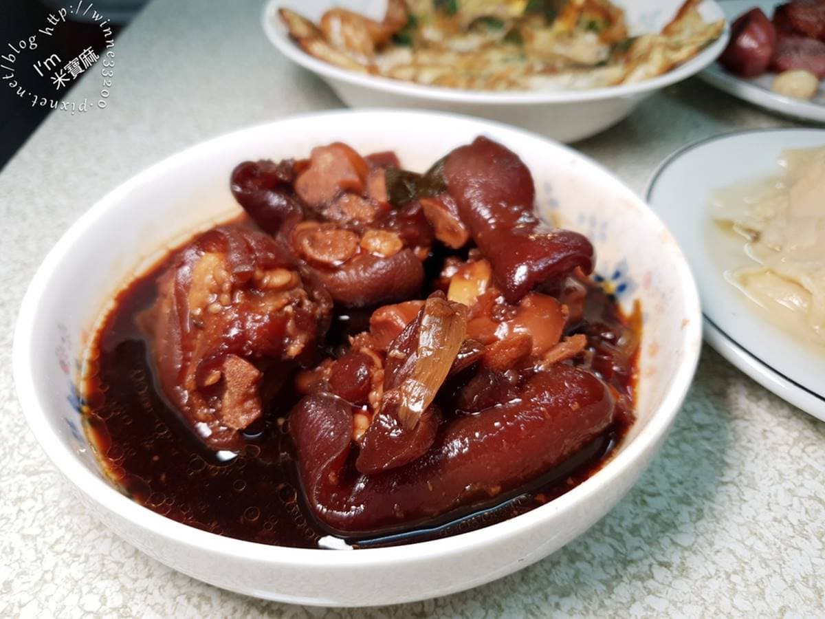 10元白粥吃到飽!阿嬤味「清粥小菜」藏身理髮店,網評5星滿分吃過都說讚 10元白粥吃到飽!阿嬤味「清粥小菜」藏身理髮店,網評5星滿分吃過都說讚