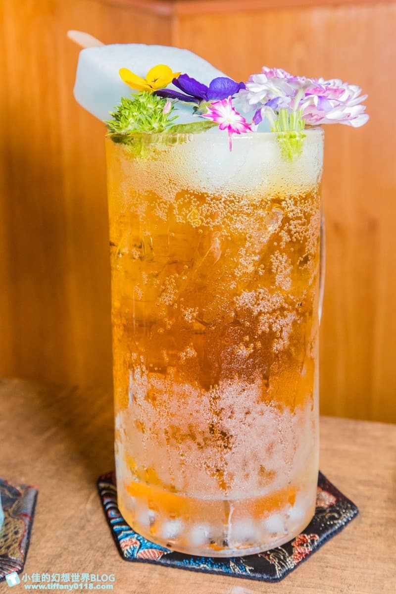 4.9星板橋深夜食堂!雞皮蒜頭捲、海山捲別處吃不到,打卡必點蘇打冰棒調酒 4.9星板橋深夜食堂!雞皮蒜頭捲、海山捲別處吃不到,打卡必點蘇打冰棒調酒