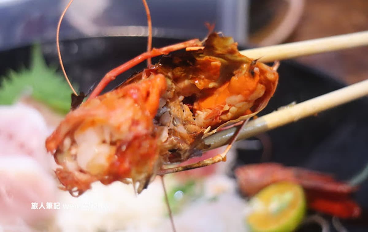 鋪滿20種生魚片!「浮誇海鮮丼」分量多到看不見飯,還有魚骨味噌湯喝到飽 鋪滿20種生魚片!「浮誇海鮮丼」分量多到看不見飯,還有魚骨味噌湯喝到飽