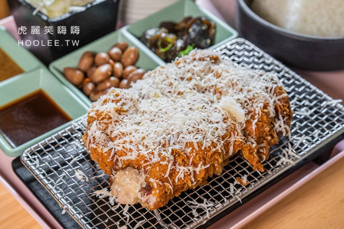 隔著螢幕都有味道!全台5大「榴槤美食」:半顆榴槤雪花冰、邪惡爆漿毛巾捲 隔著螢幕都有味道!全台5大「榴槤美食」:半顆榴槤雪花冰、邪惡爆漿毛巾捲