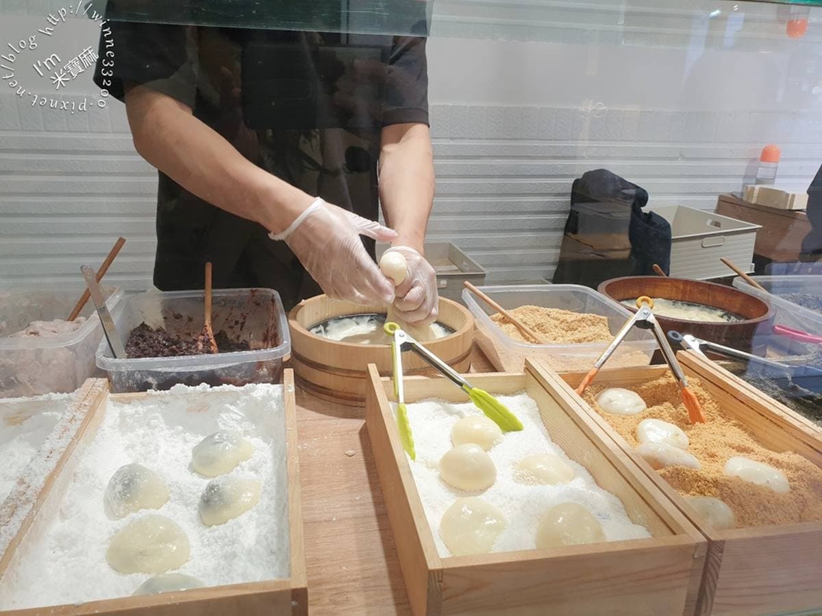雲林特產台北也吃得到!先搶限量沾粉「鮮奶麻糬」,包餡巧克力入口就爆漿 雲林特產台北也吃得到!先搶限量沾粉「鮮奶麻糬」,包餡巧克力入口就爆漿