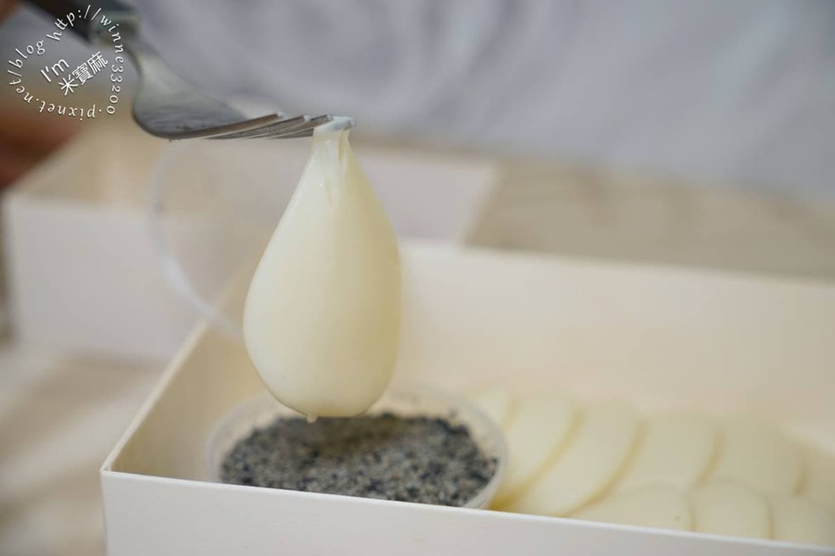 雲林特產台北也吃得到!先搶限量沾粉「鮮奶麻糬」,包餡巧克力入口就爆漿 雲林特產台北也吃得到!先搶限量沾粉「鮮奶麻糬」,包餡巧克力入口就爆漿