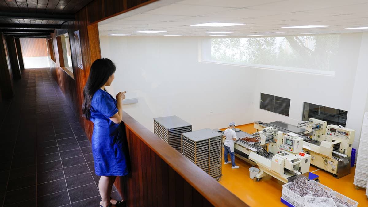 誤闖巨人國?「蜜餞觀光工廠」打卡童話風巨型桌椅,宜蘭免門票親子景點+1 誤闖巨人國?「蜜餞觀光工廠」打卡童話風巨型桌椅,宜蘭免門票親子景點+1
