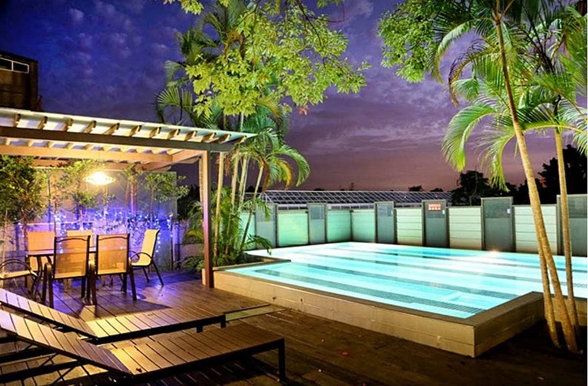 宜蘭超狂百坪Villa!獨棟享私人泳池+星空夜景,超大KTV包廂直接High到天亮 宜蘭超狂百坪Villa!獨棟享私人泳池+星空夜景,超大KTV包廂直接High到天亮
