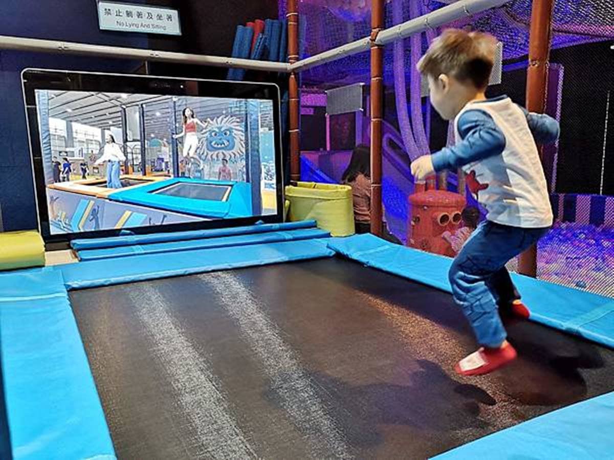 放電一整天!台北「親子樂園」體驗繩索攀爬、彈跳床,還能爽玩溜滑梯球池 放電一整天!台北「親子樂園」體驗繩索攀爬、彈跳床,還能爽玩溜滑梯球池