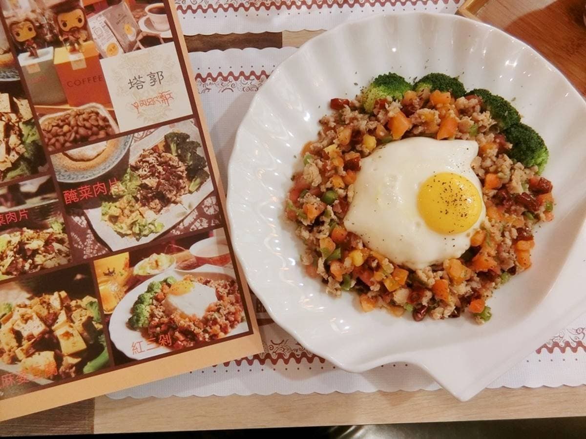 隱身永康街的藏族料理!神祕「鹹奶茶」喝得到普洱香,嘗鮮必點開胃「紅三剁」 隱身永康街的藏族料理!神祕「鹹奶茶」喝得到普洱香,嘗鮮必點開胃「紅三剁」
