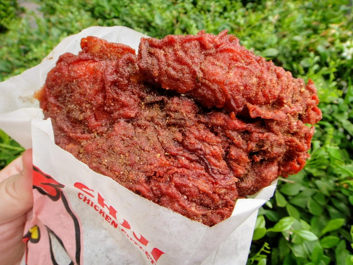 吃過彩色雞排嗎?「特色雞排店」7口味任選,搶吃大人系椒麻、花雕酒口味 吃過彩色雞排嗎?「特色雞排店」7口味任選,搶吃大人系椒麻、花雕酒口味