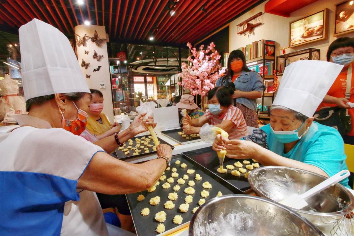 免費親子景點+1!台中餅乾工廠像童話糖果屋,打卡3D彩繪+烘焙DIY小孩玩瘋 免費親子景點+1!台中餅乾工廠像童話糖果屋,打卡3D彩繪+烘焙DIY小孩玩瘋