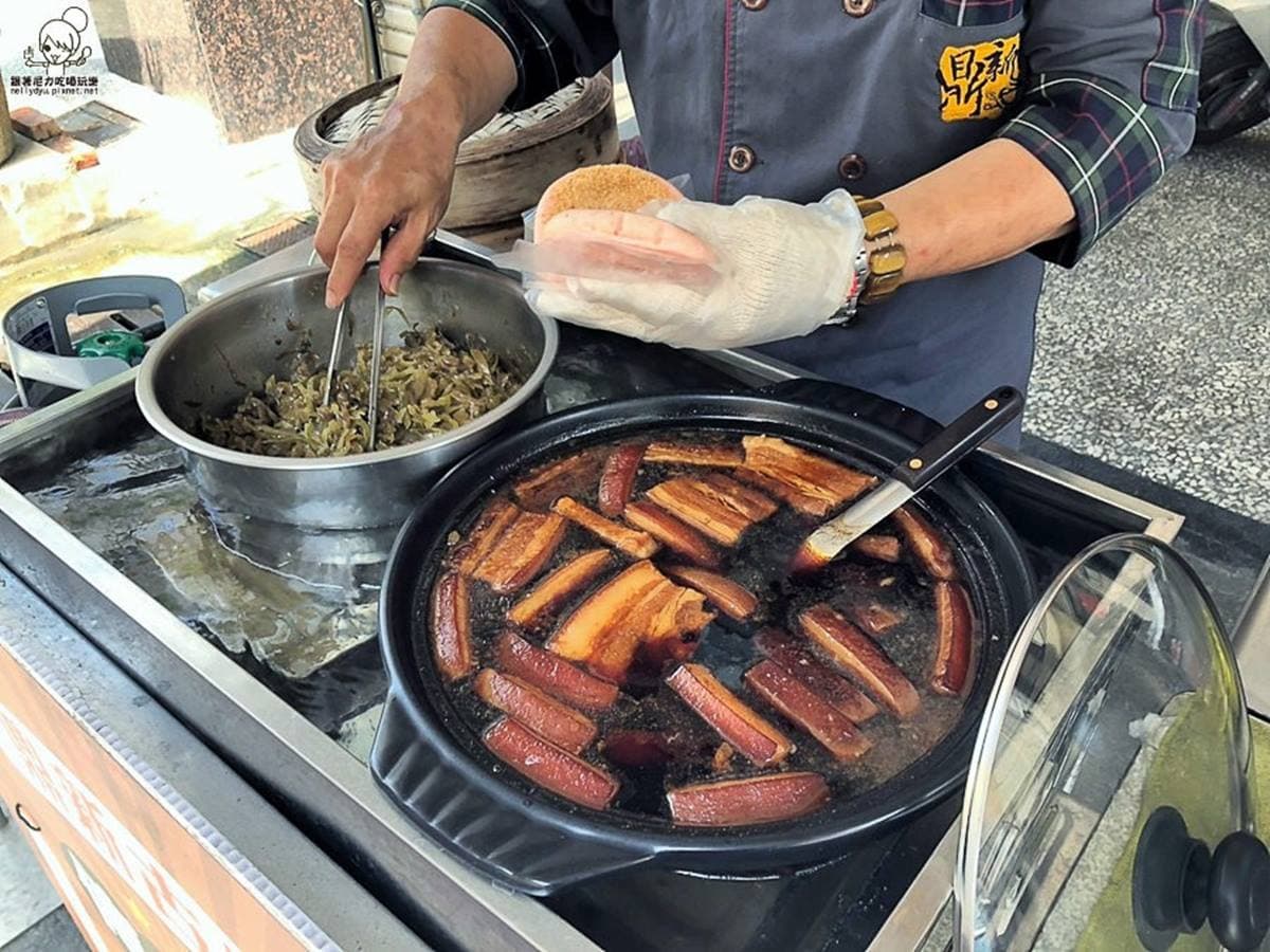 文博會順吃!鹽埕6家銅板小吃: 3000則好評鴨肉飯、彩色刈包、限量水煎包 文博會順吃!鹽埕6家銅板小吃: 3000則好評鴨肉飯、彩色刈包、限量水煎包
