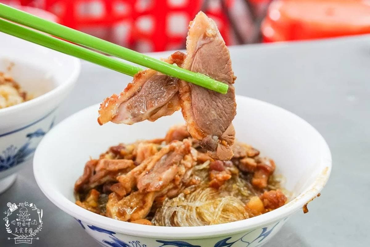 文博會順吃!鹽埕6家銅板小吃: 3000則好評鴨肉飯、彩色刈包、限量水煎包 文博會順吃!鹽埕6家銅板小吃: 3000則好評鴨肉飯、彩色刈包、限量水煎包