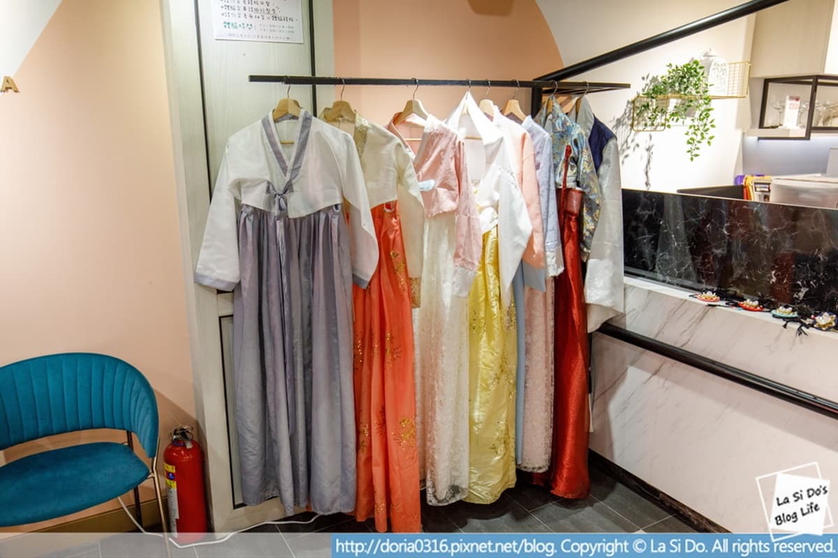 網美聚餐首選!粉嫩系「韓料餐廳」穿韓服拍美照,「滿料雪濃鍋」起司控會愛 網美聚餐首選!粉嫩系「韓料餐廳」穿韓服拍美照,「滿料雪濃鍋」起司控會愛