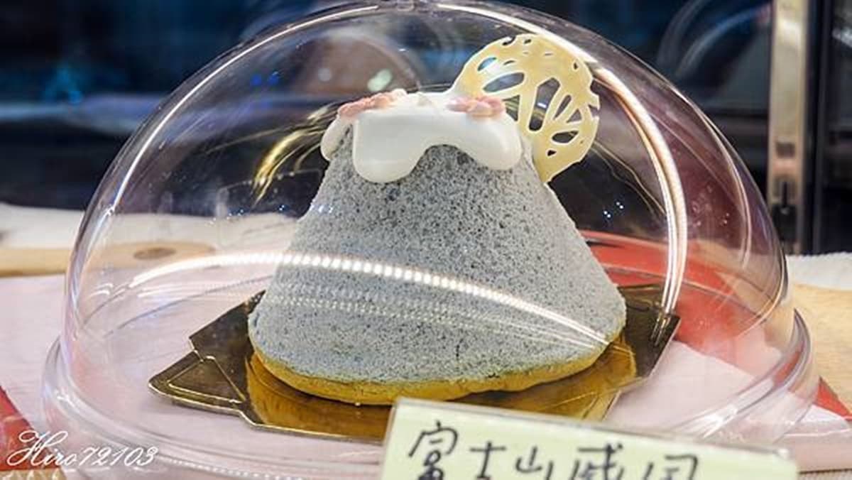 富士山吐司在台中!「造型生吐司」使用梔子花染藍,再打卡富士山布景 富士山吐司在台中!「造型生吐司」使用梔子花染藍,再打卡富士山布景