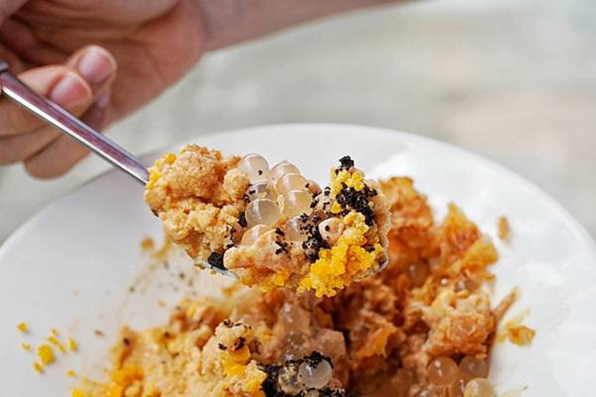 台中超狂特色冰品!花生冰尬「鹹蛋黃+油條」一吃上癮,還有20多種配料任選 台中超狂特色冰品!花生冰尬「鹹蛋黃+油條」一吃上癮,還有20多種配料任選