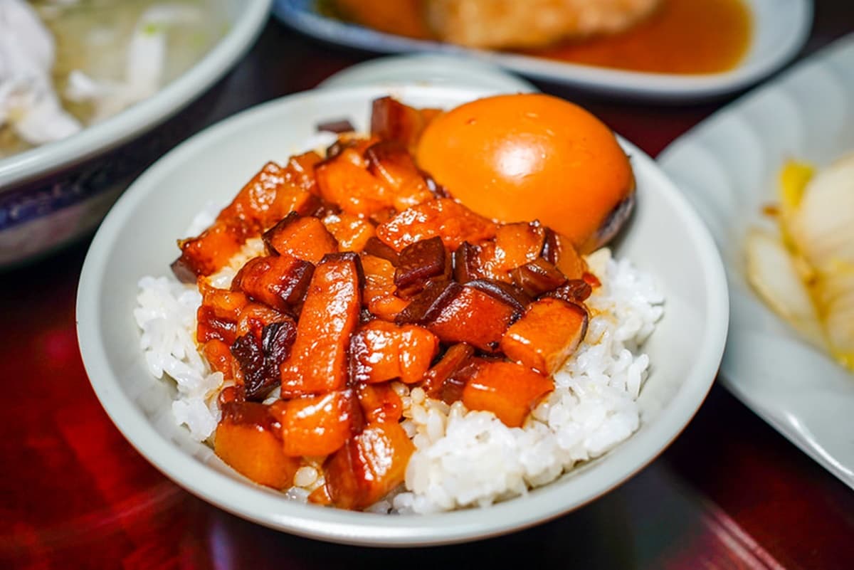 吃完小心痛風!「肥美鮮蚵+黏嘴滷肉飯」太邪惡,「無刺虱目魚肚」懶人會愛 吃完小心痛風!「肥美鮮蚵+黏嘴滷肉飯」太邪惡,「無刺虱目魚肚」懶人會愛
