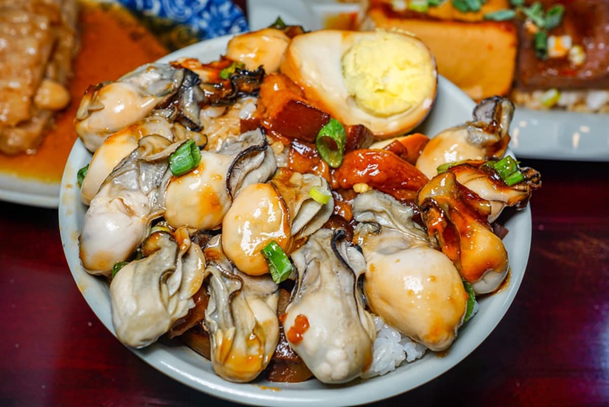 吃完小心痛風!「肥美鮮蚵+黏嘴滷肉飯」太邪惡,「無刺虱目魚肚」懶人會愛 吃完小心痛風!「肥美鮮蚵+黏嘴滷肉飯」太邪惡,「無刺虱目魚肚」懶人會愛