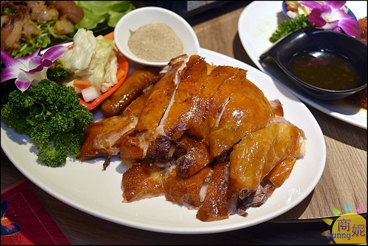營業到凌晨!台中海鮮餐廳附設「釣蝦場+KTV」,爽嗑活蝦料理、限量一鵝三吃 營業到凌晨!台中海鮮餐廳附設「釣蝦場+KTV」,爽嗑活蝦料理、限量一鵝三吃