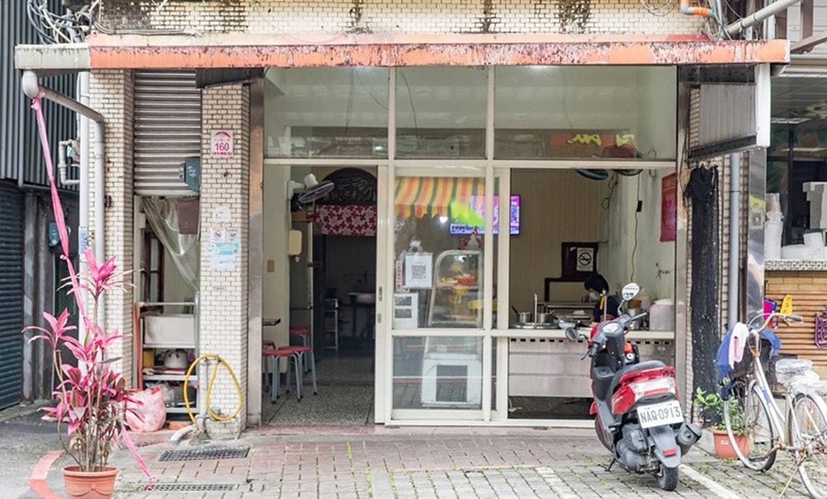 飄香70年小吃!宜蘭「濃稠麻醬麵」3分鐘就完食,魚丸餛飩湯餡料扎實 飄香70年小吃!宜蘭「濃稠麻醬麵」3分鐘就完食,魚丸餛飩湯餡料扎實
