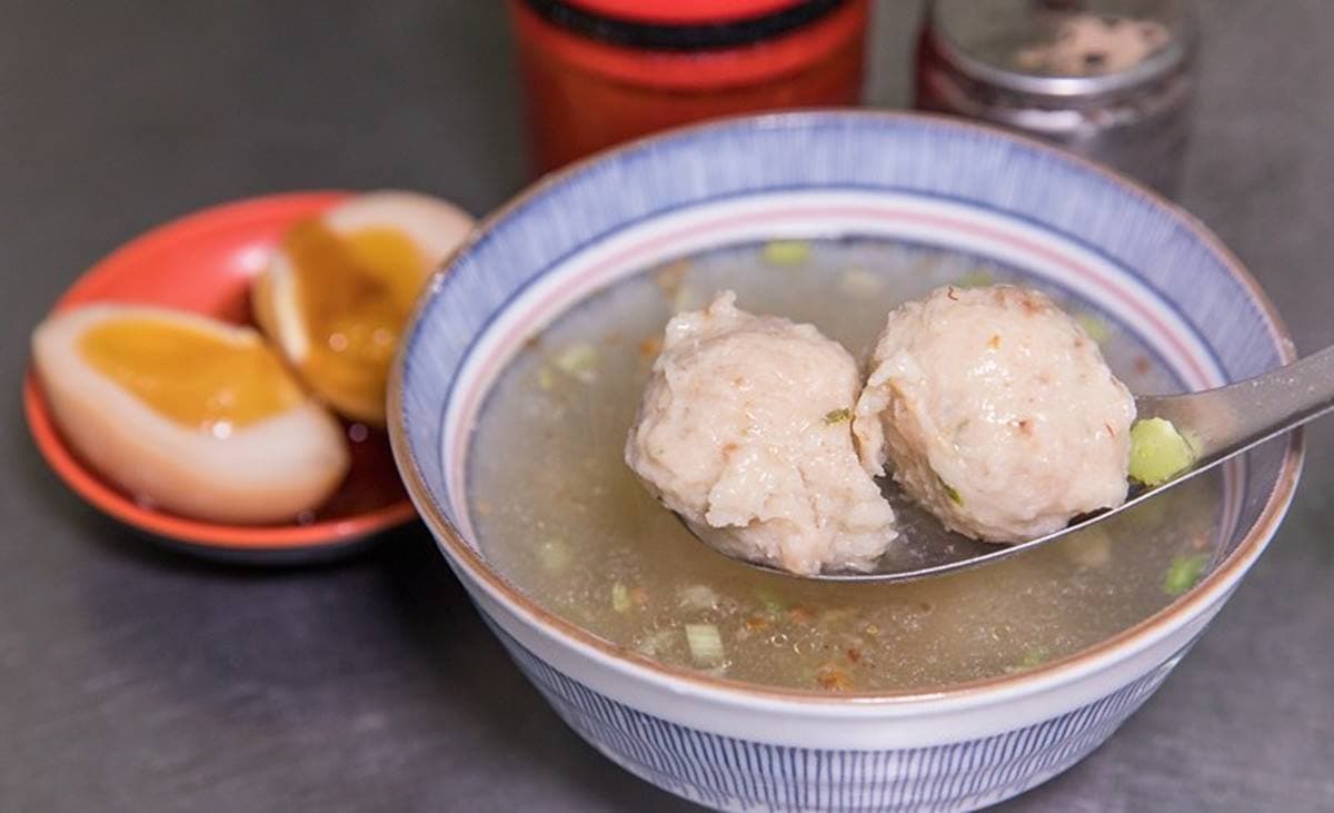 飄香70年小吃!宜蘭「濃稠麻醬麵」3分鐘就完食,魚丸餛飩湯餡料扎實 飄香70年小吃!宜蘭「濃稠麻醬麵」3分鐘就完食,魚丸餛飩湯餡料扎實